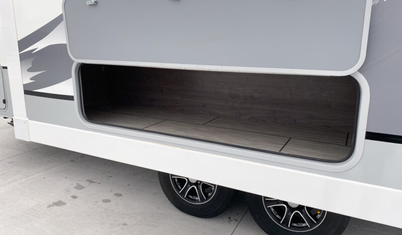 2025 Lance 1995 full