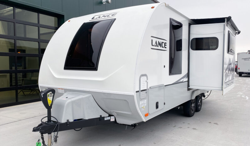 2025 Lance 1995 full