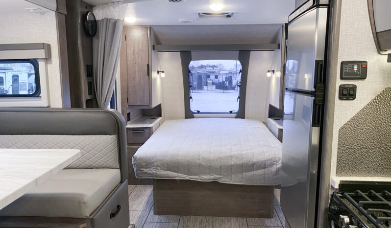 2025 Lance 1995 full