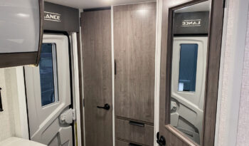 2025 Lance 1995 full