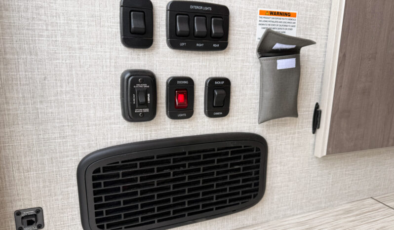 2026 Lance 1062 full