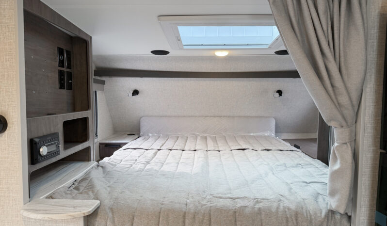 2026 Lance 1062 full