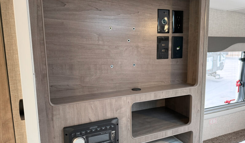 2026 Lance 1062 full