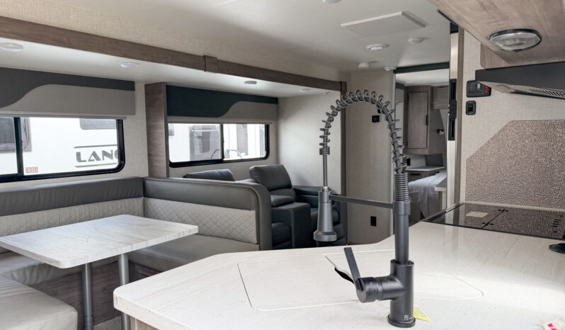 2025 Lance Squire SQ26 full