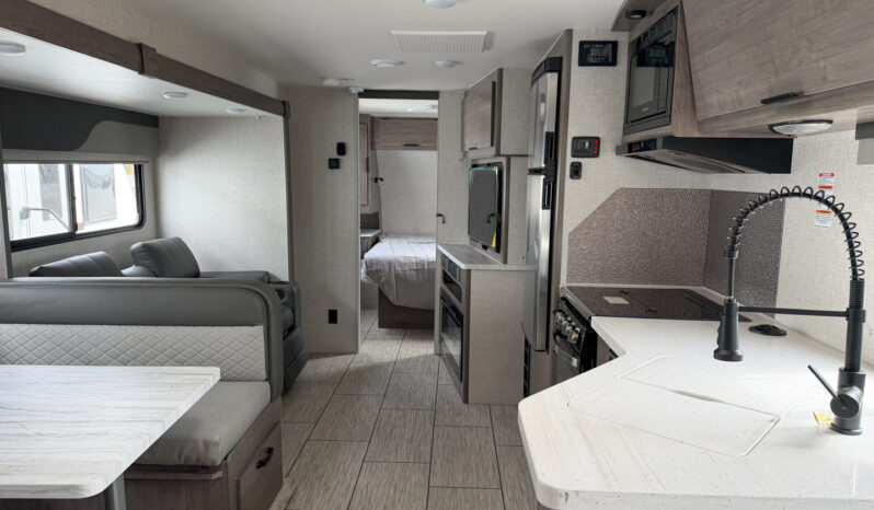 2025 Lance Squire SQ26 full