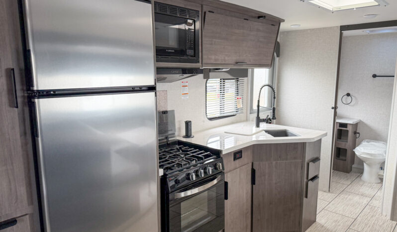 2025 Lance Squire SQ26 full