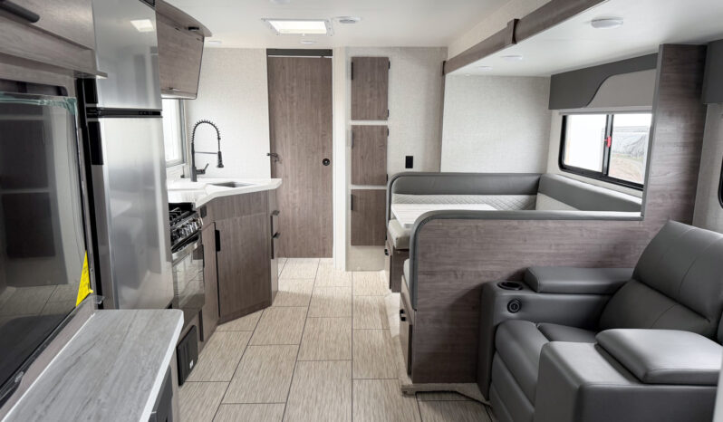 2025 Lance Squire SQ26 full