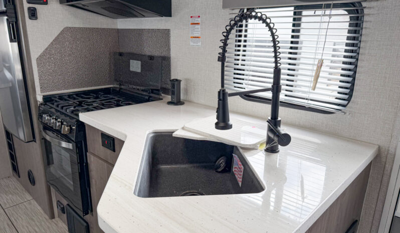 2025 Lance Squire SQ26 full