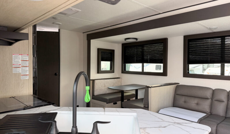 2026 Shasta Oasis I-5 527BHS full