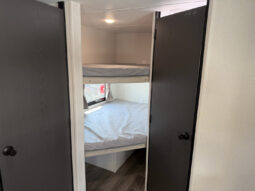 2026 Shasta Oasis I-5 527BHS full