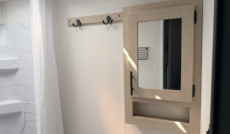 2026 Shasta Oasis I-5 527BHS full