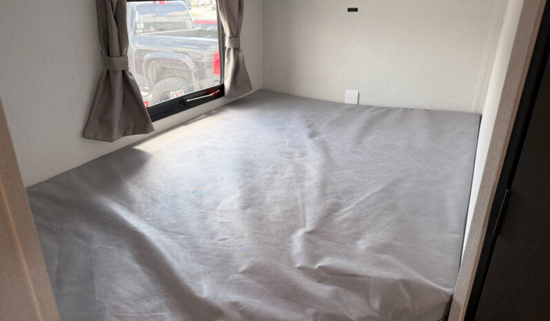 2026 Shasta Oasis I-5 527BHS full