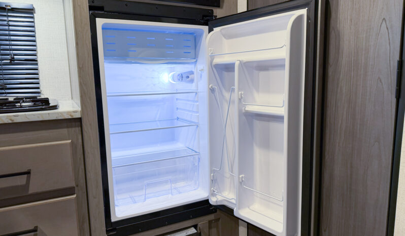 2024 Hideout 175BH full