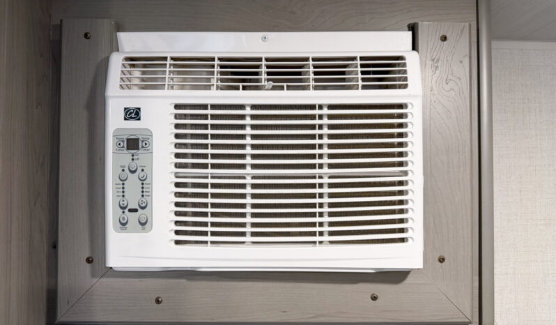 2024 Hideout 175BH full