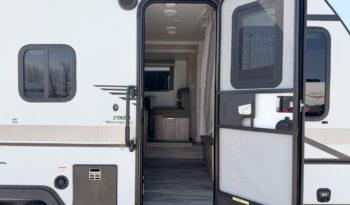 2021 Minnie 2100BH full