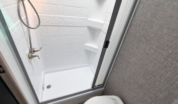 2021 Minnie 2100BH full