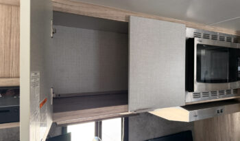 2021 Minnie 2100BH full