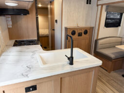 2023 Avenger 25FLSLE full