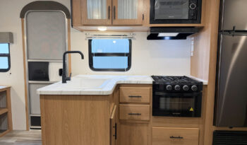 2023 Avenger 25FLSLE full