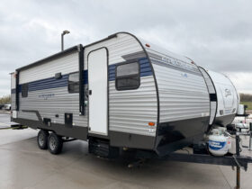 2023 Avenger 25FLSLE