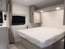2026 Viking 25QBH full