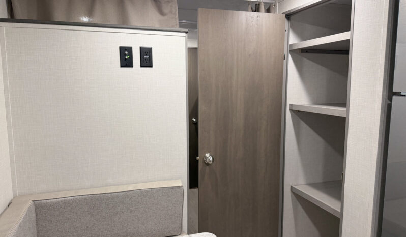 2026 Viking 25QBH full