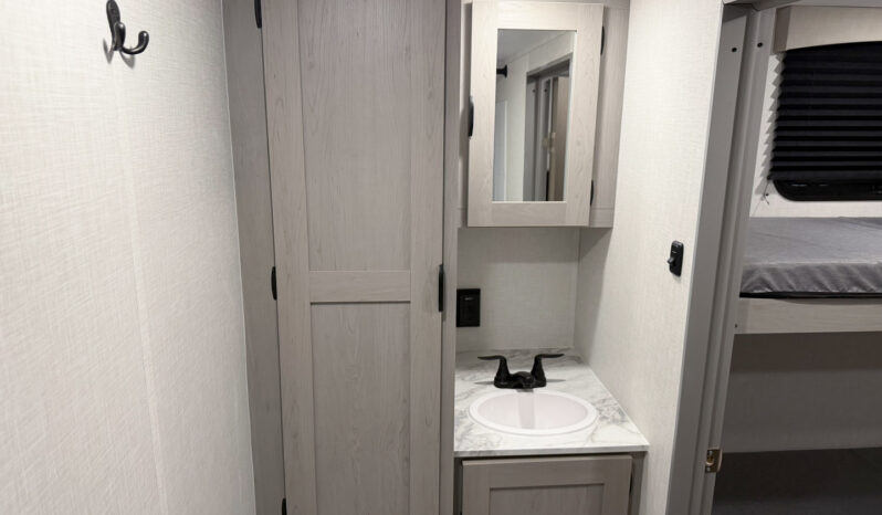 2026 Viking 25QBH full