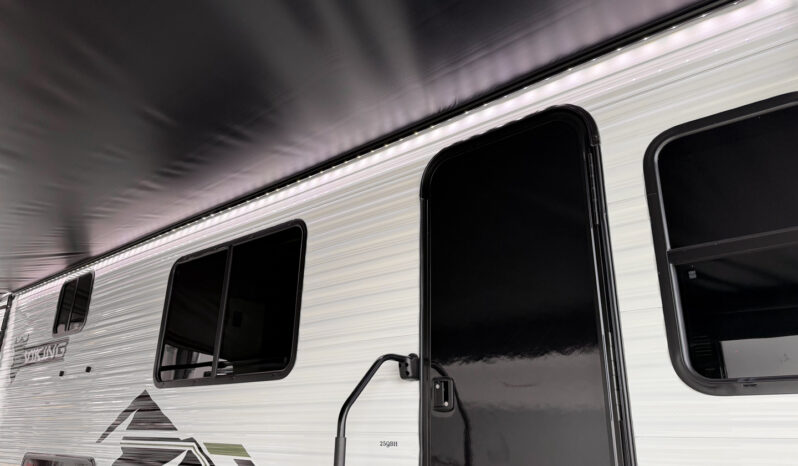 2026 Viking 25QBH full