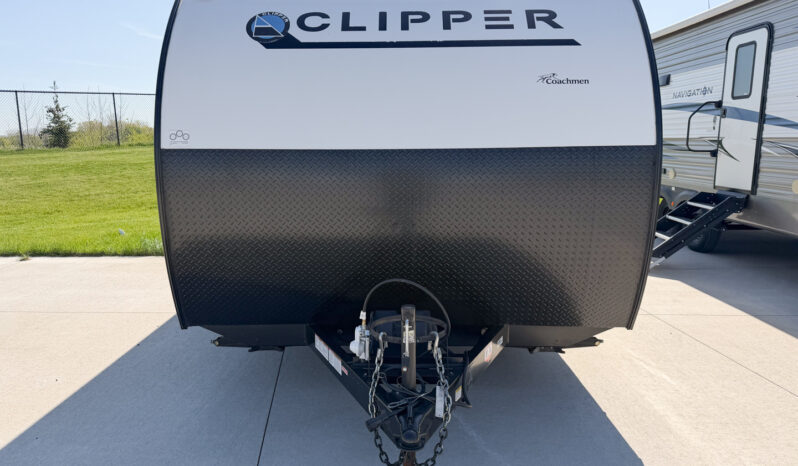 2022 Coachmen Clipper 182DBU full