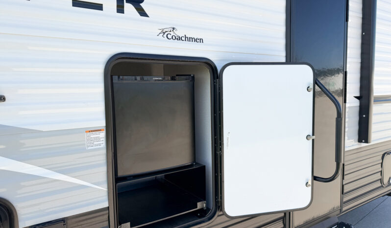 2022 Coachmen Clipper 182DBU full