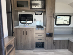 2022 Coachmen Clipper 182DBU full