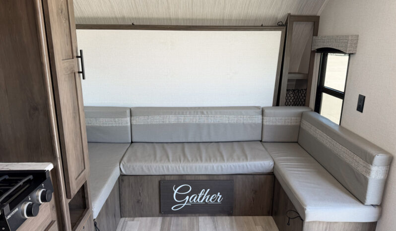 2022 Coachmen Clipper 182DBU full