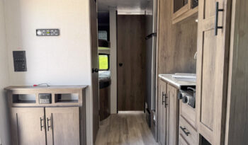 2022 Coachmen Clipper 182DBU full