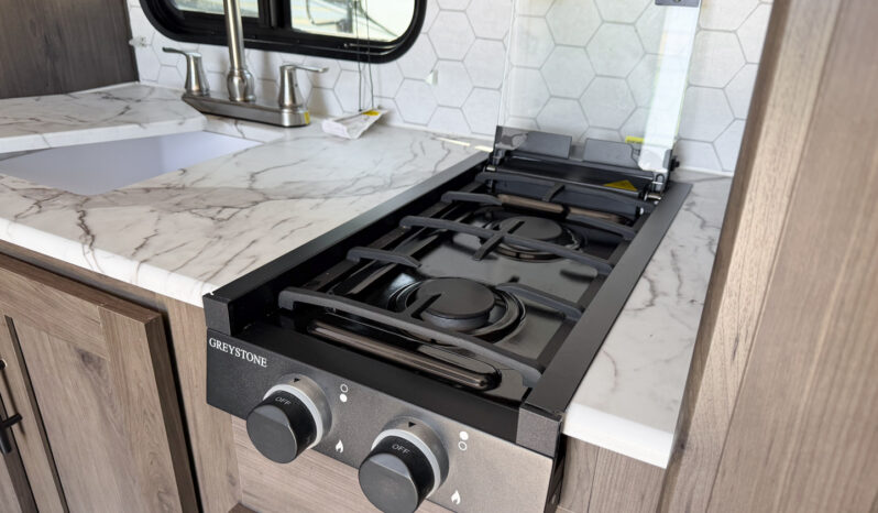 2022 Coachmen Clipper 182DBU full
