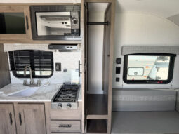 2022 Coachmen Clipper 182DBU full
