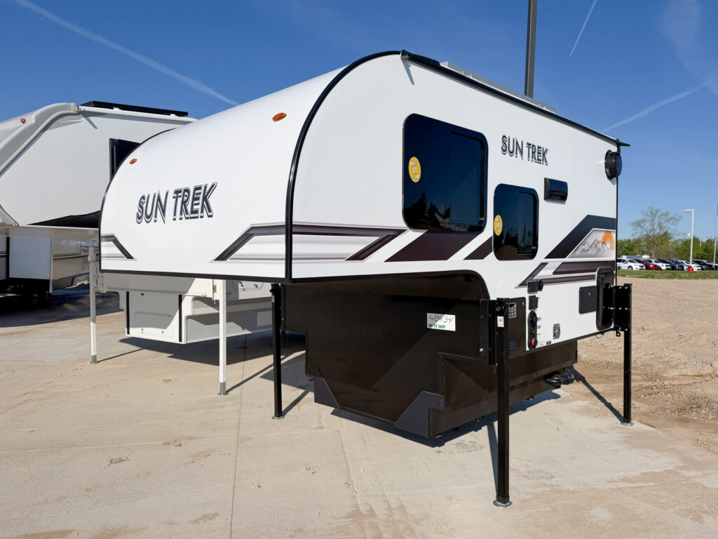 2026 Sunset Park RV Sun Trek 700