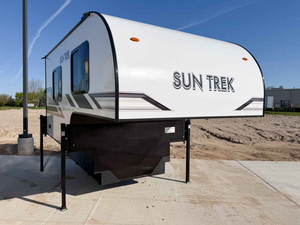 2026 Sunset Park RV Sun Trek 700