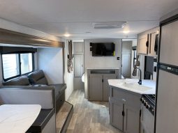 2025 Viking 262DBS full