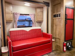 2017 Vintage Cruiser 23RSS full