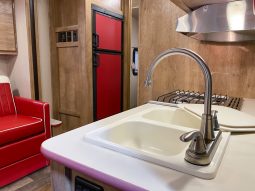 2017 Vintage Cruiser 23RSS full
