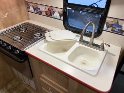 2017 Vintage Cruiser 23RSS full