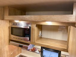 2017 Vintage Cruiser 23RSS full