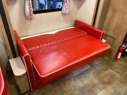 2017 Vintage Cruiser 23RSS full