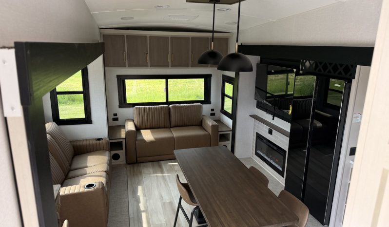 2026 Salem Hemisphere 321DRL full