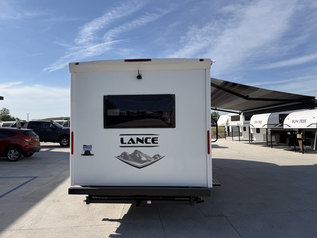 2025 Lance 2565
