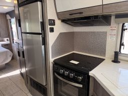 2025 Lance 2565 full