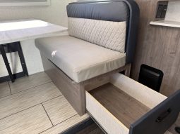 2025 Lance 2565 full