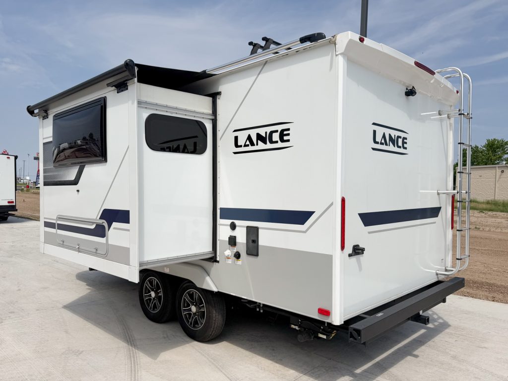 2024 Lance 1685