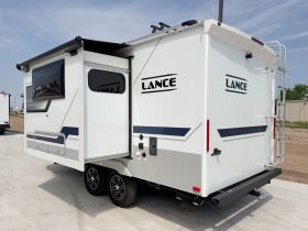 2024 Lance 1685