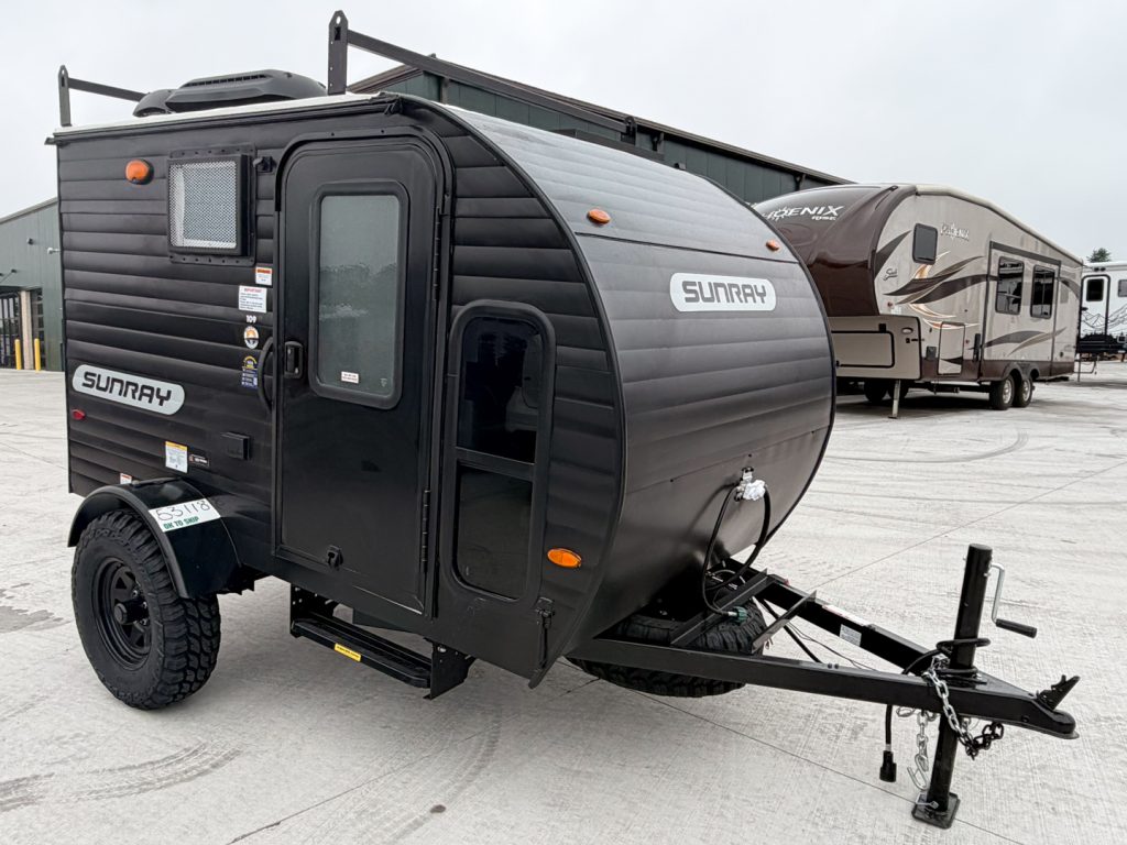 2027 Sunset Park RV SunRay 109